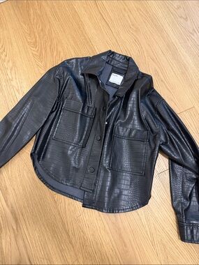 Bershka Cropped Black Faux Croc Button-Up Jacket